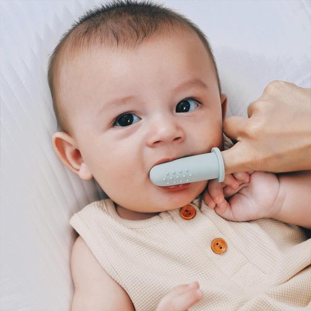 infant finger toothbrush
