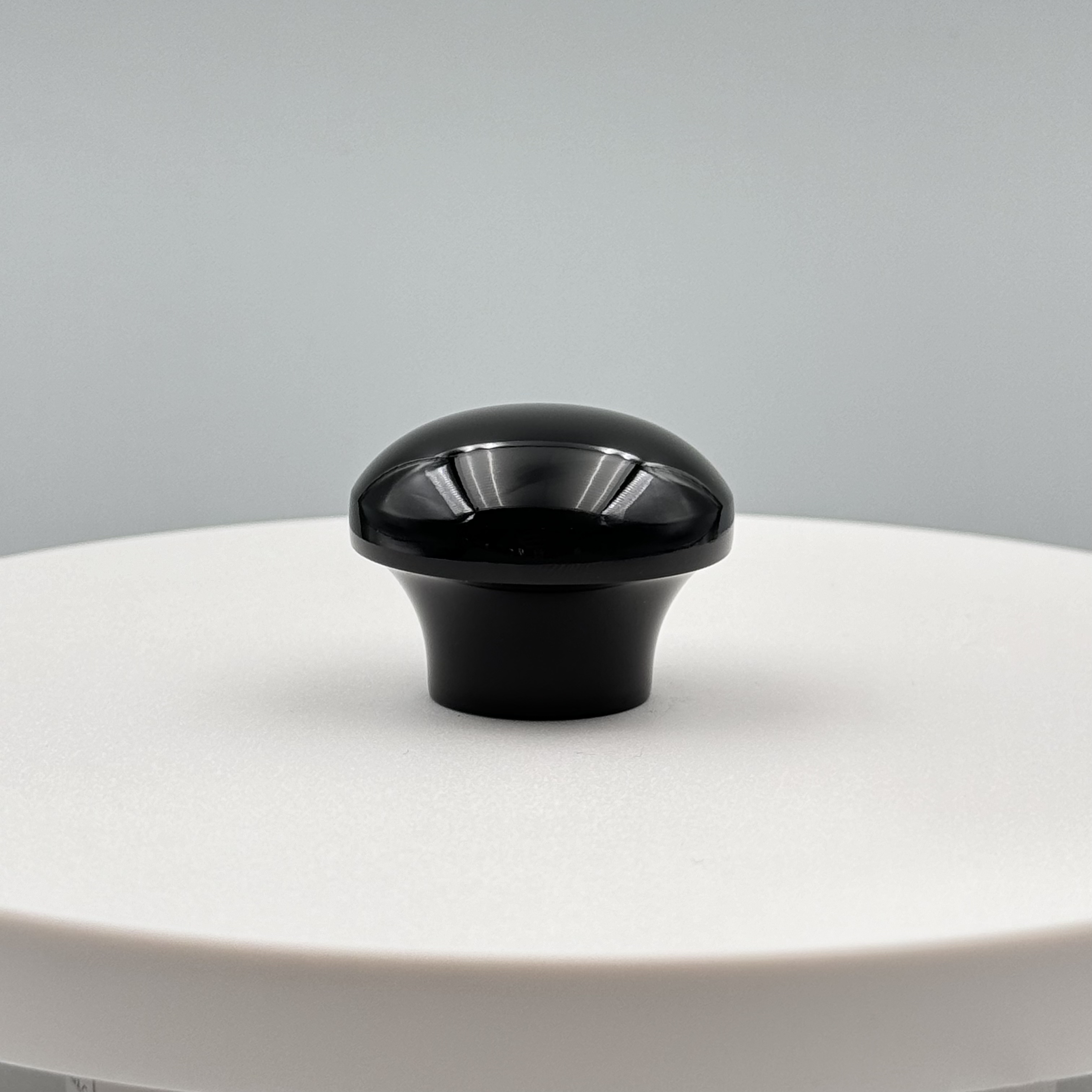 Mushroom Shaped Zinc Alloy Perfume Cap Metal Cap for Luxurious Cosmetic Perfume Glass Bottles