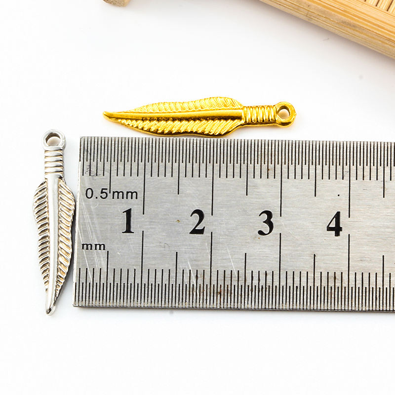 JIAYE Exquisite Pendant for Necklace and Bracelets, Stainless Steel Jewelry, Elegant and Customizable Charm