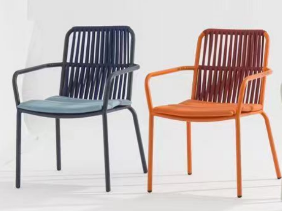 LeeSun 2302 dining chair