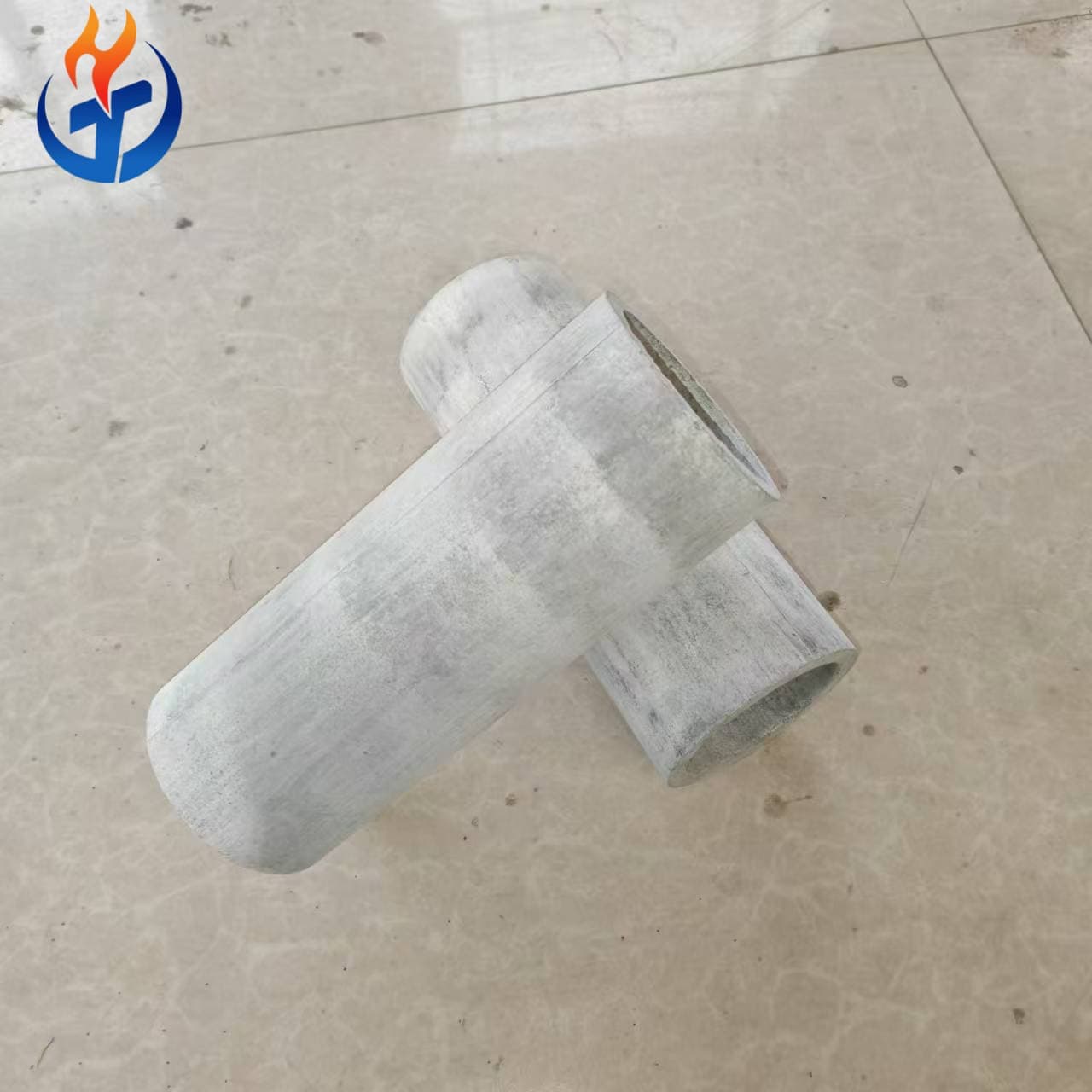 Refractory bricks