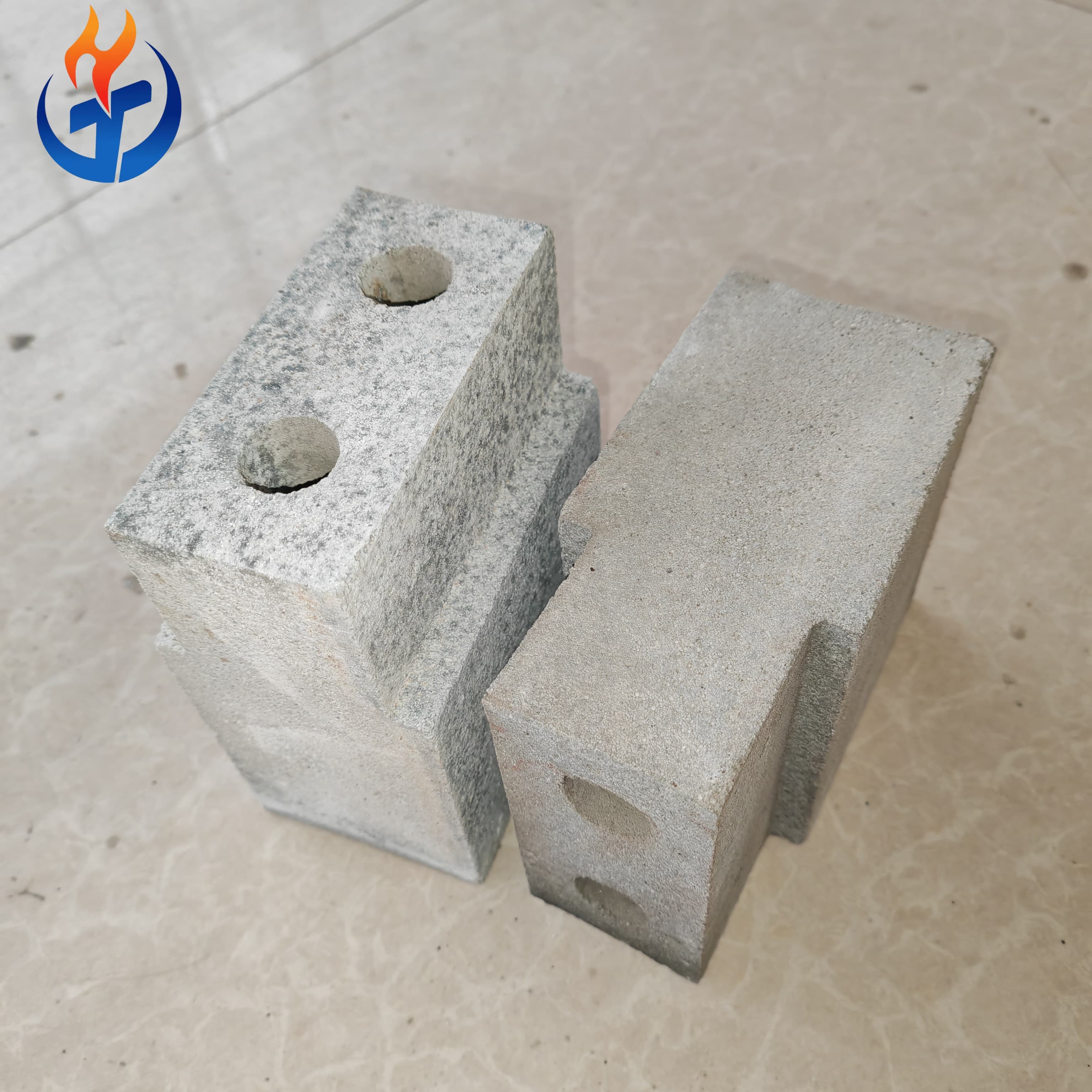 Refractory bricks