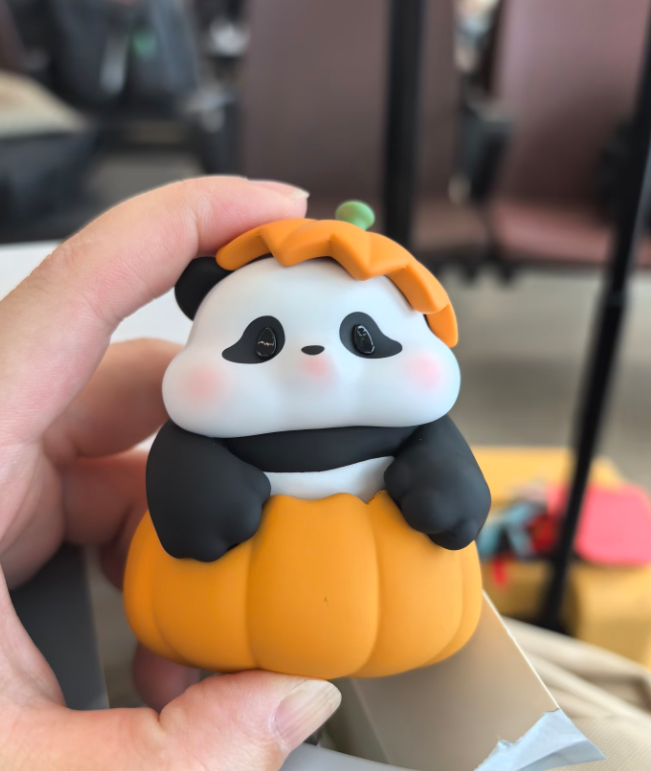 pop mart cat blind box