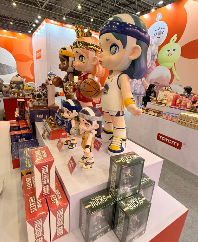 art toys blind box