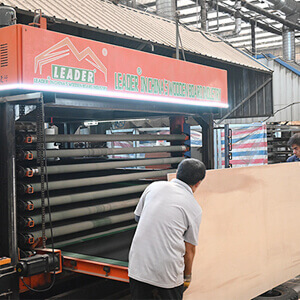 plywood hot pressing