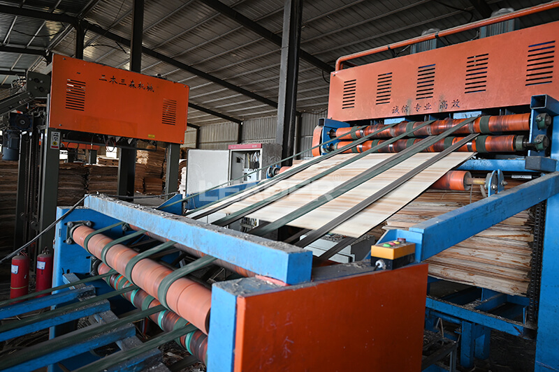 leaderplywood Rotary cutting machine