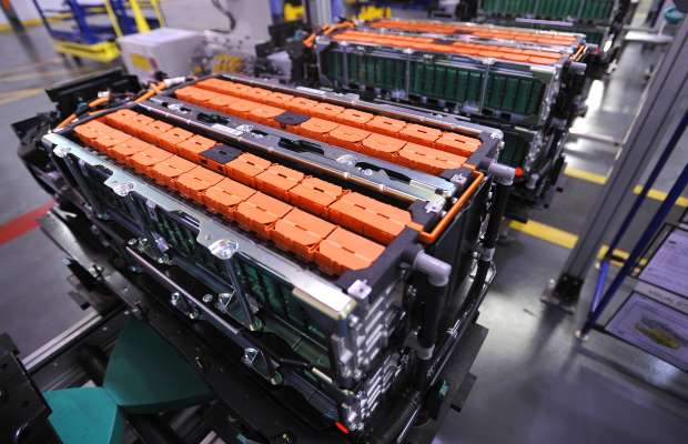 Optimized EV battery assembly cable routing enhances electric vehicle safety and performance.