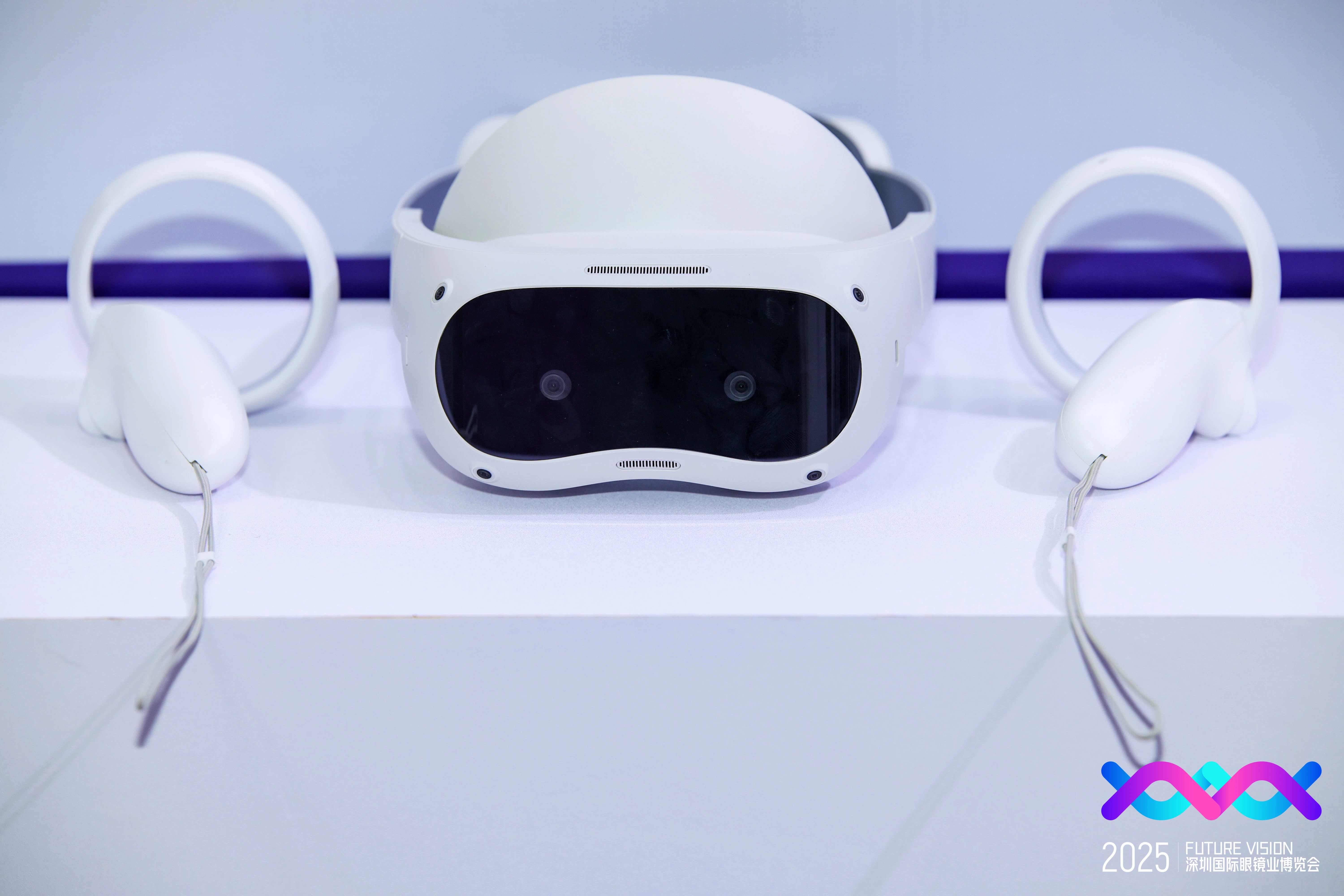 smart eyewear manufacturers