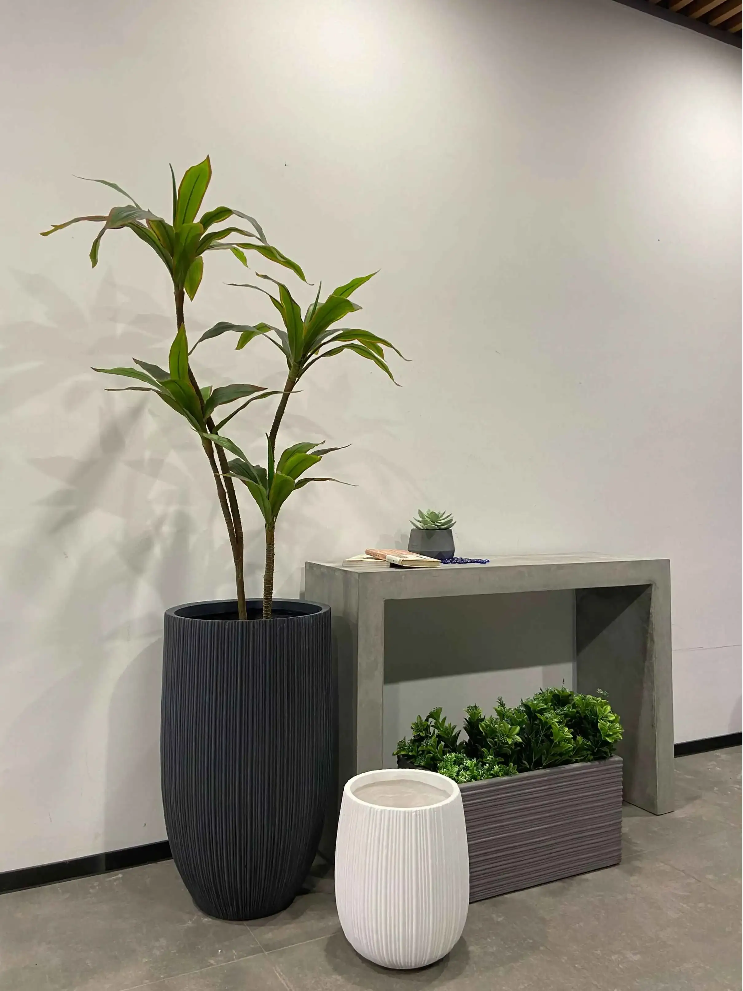 Ronglin textured planters