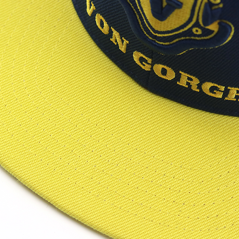 A two tone cap is a stylish and eye - catching piece of headwear. Structurally, it often follows the basic design of common caps, such as having a crown that covers the head and a visor in the front. What makes it stand out is the use of two distinct colors. These colors can be arranged in various ways. For example, the crown might be one color while the visor is another, creating a bold contrast that immediately catches the eye.