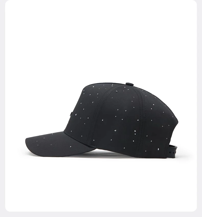 A baseball cap for women is a stylish and practical accessory that combines fashion and functionality. Structurally, it maintains the classic design elements of a traditional baseball cap.