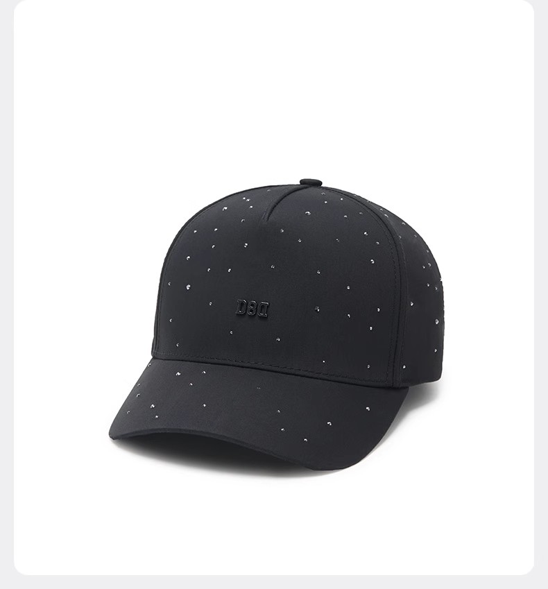 A baseball cap for women is a stylish and practical accessory that combines fashion and functionality. Structurally, it maintains the classic design elements of a traditional baseball cap.