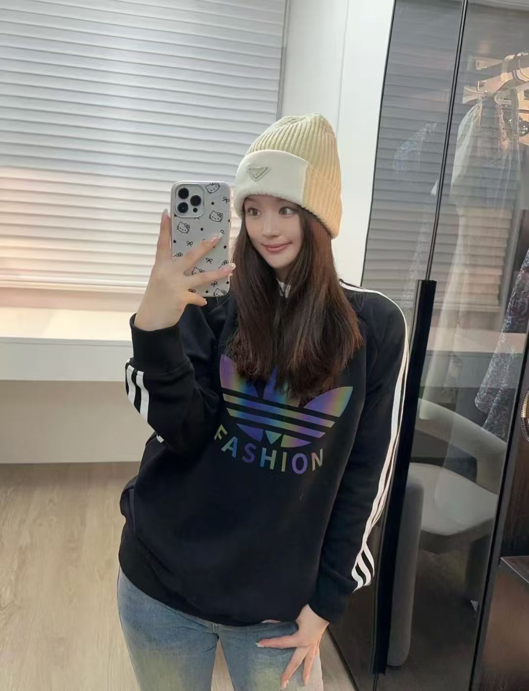 Comfortable to wear, beautiful and elegant hat