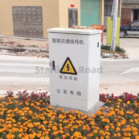 Intelligent Networked Traffic Signal Controller