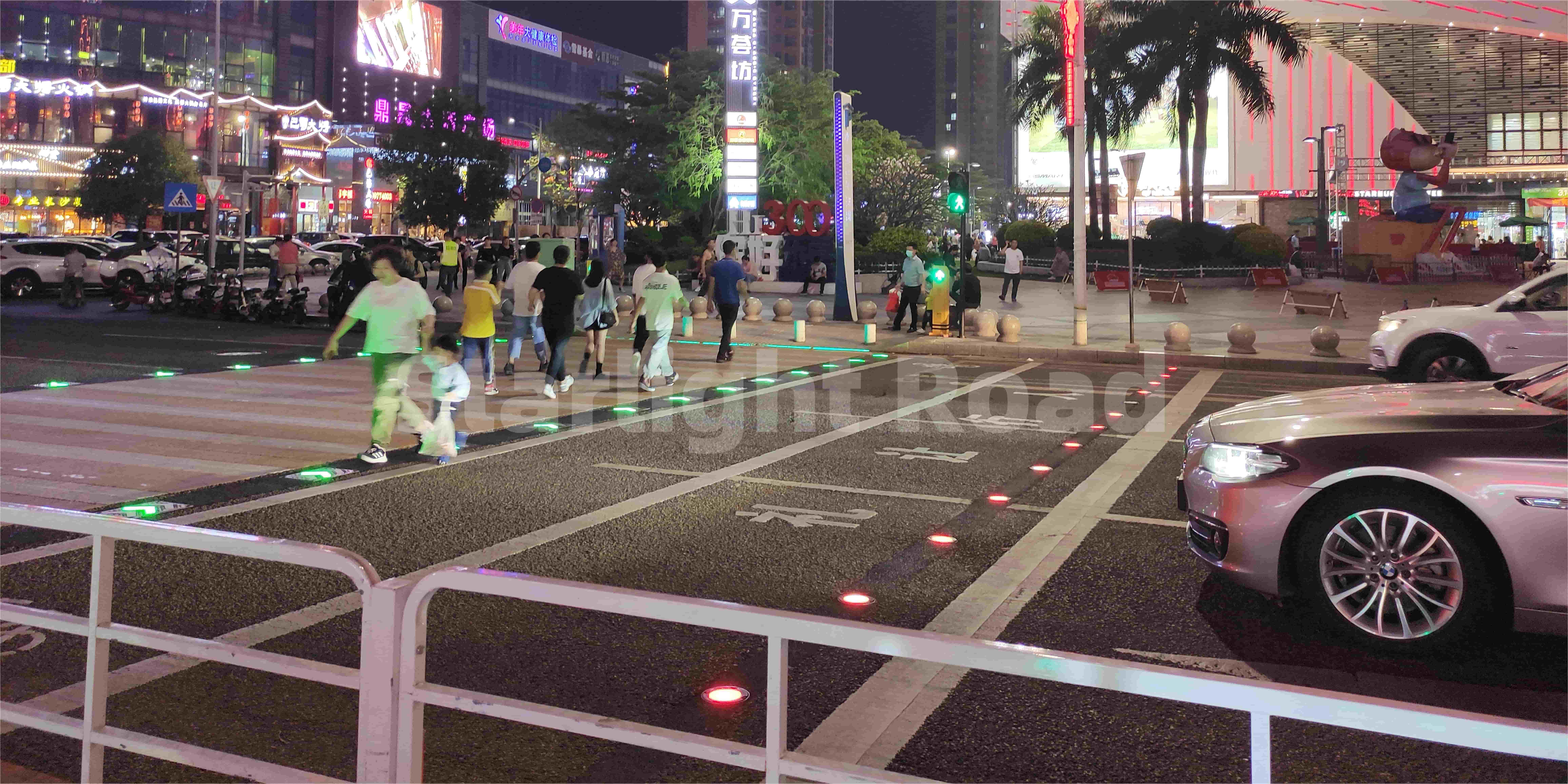  Crosswalk-Embedded LED Road Studs