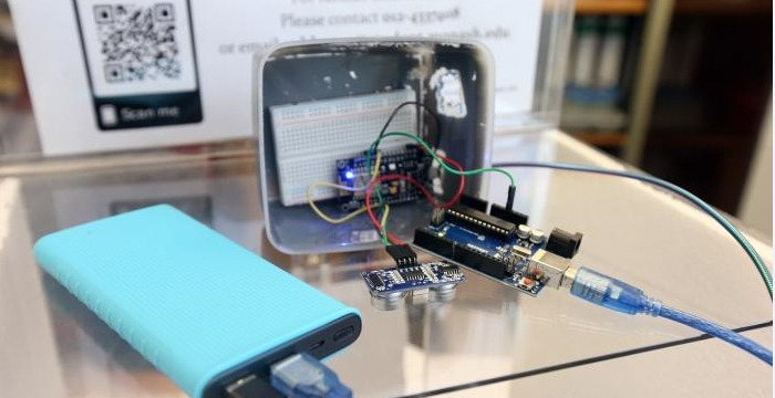 The Ultrasonic Sensor of Smart E-waste Recycling Bin
