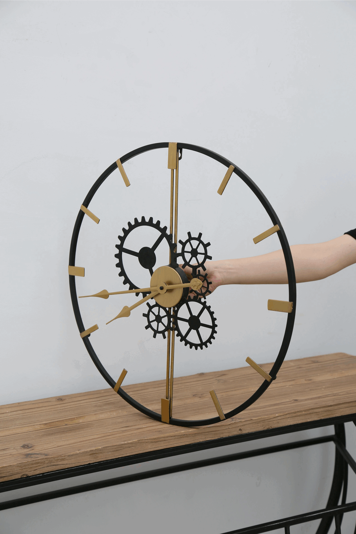 Metro Gear Gold Accent Clock Powerlon