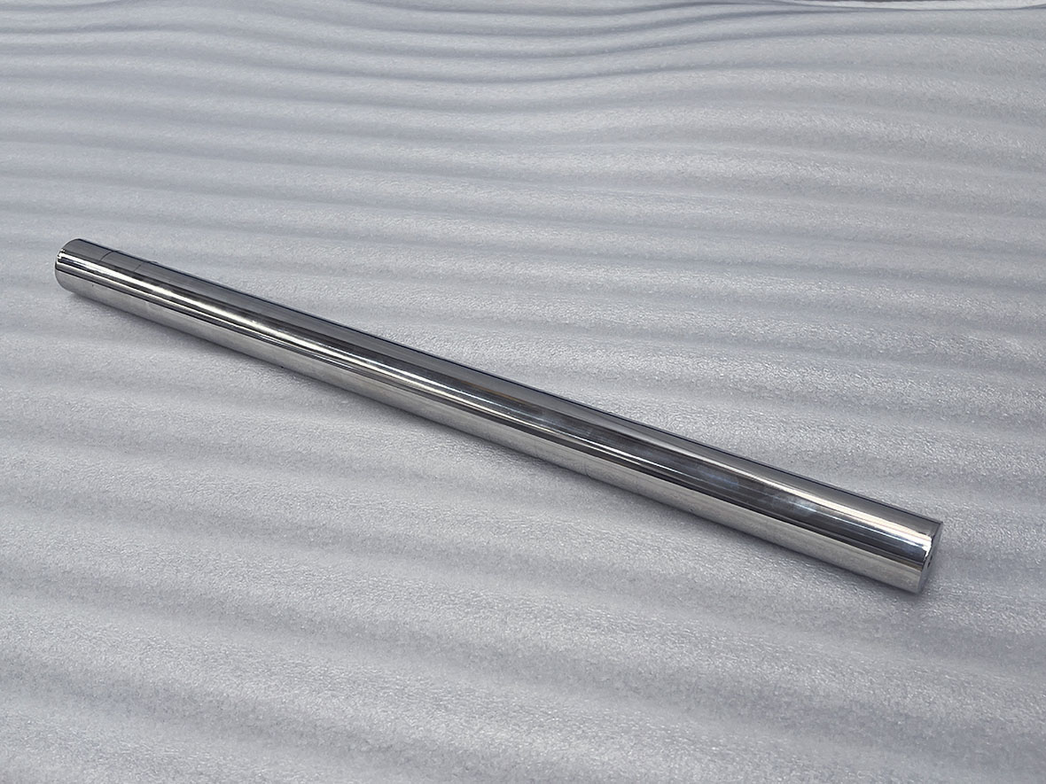 High-strength magnetic rod