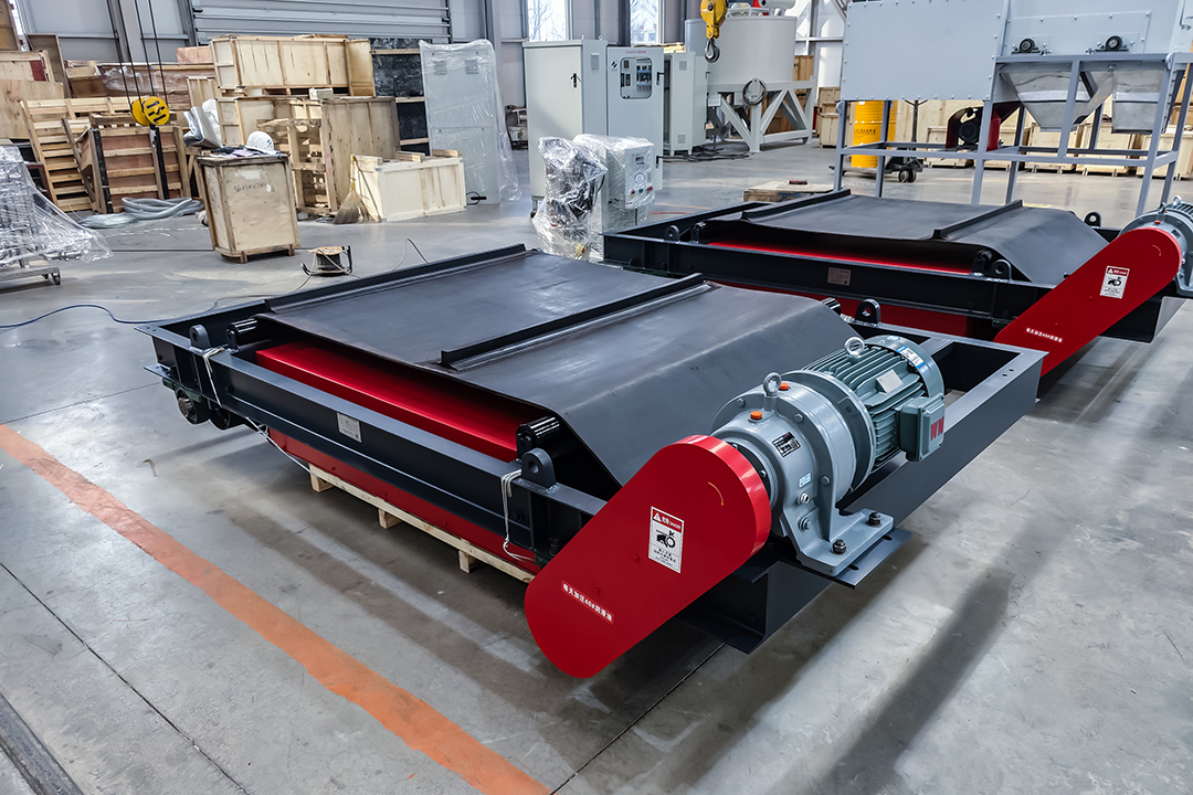 RCYD permanent magnet self dumping iron remover