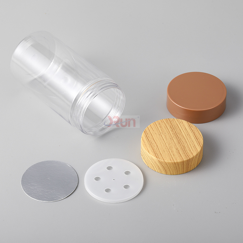 Our plastic packaging for candy is perfect for sugar packing in a plastic container, available as a clear plastic jar or PET bottles.
