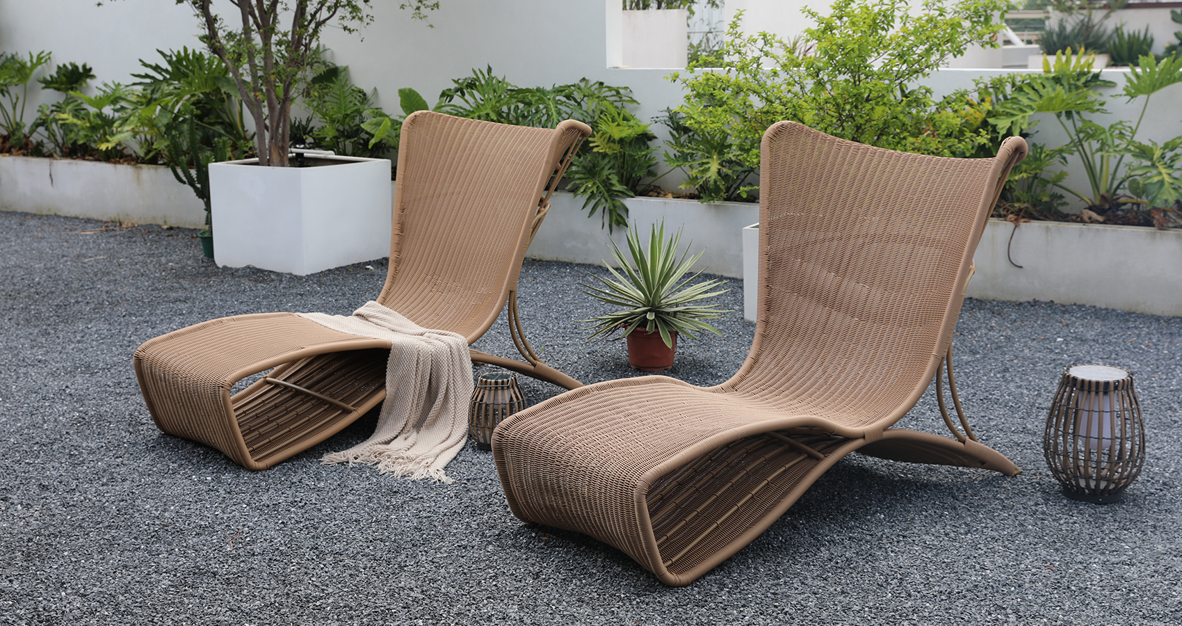 Hongdi PALMERIA Sun Lounger 01