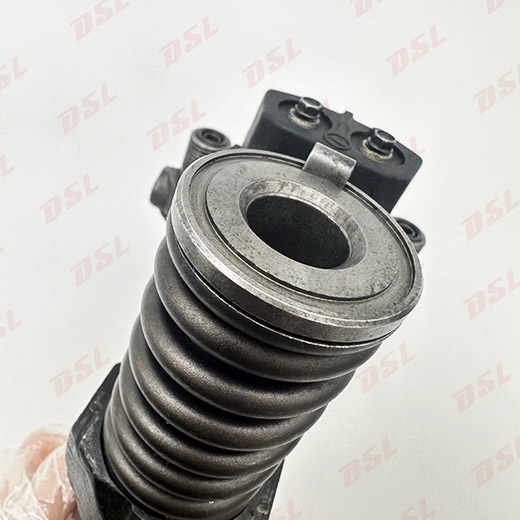 High-quality R-5224920 diesel fuel injector, complete range of models. Precise fuel injection, quality guaranteed, compatible with diesel engine