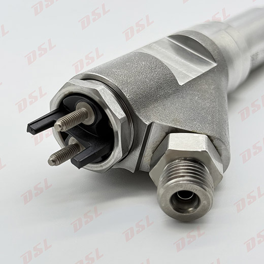High-quality TD800 fuel injector, complete range of models. Precise fuel injection, quality guaranteed, compatible with diesel engine