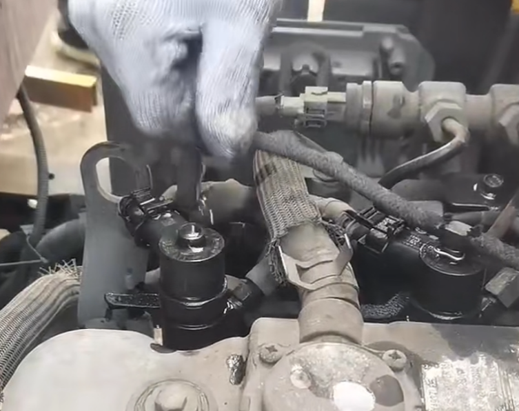 Faulty diesel injectors can lead to reduced fuel efficiency, engine damage, and other problems; this blog will guide you through checking them to keep your engine running smoothly.