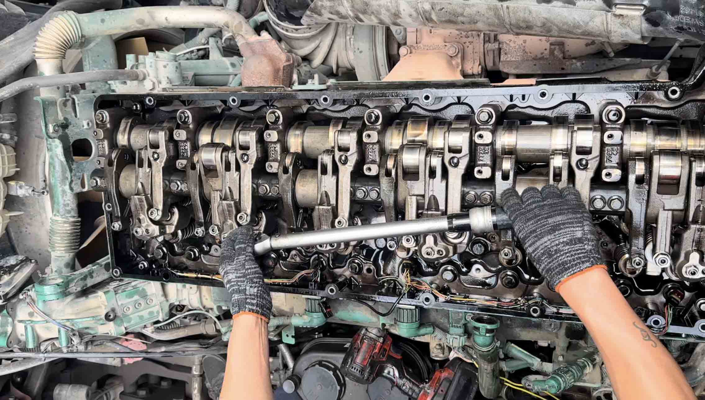 Replacing fuel injectors is key diesel engine maintenance—precision and proper steps matter. This guide helps mechanics and DIYers get it right.
