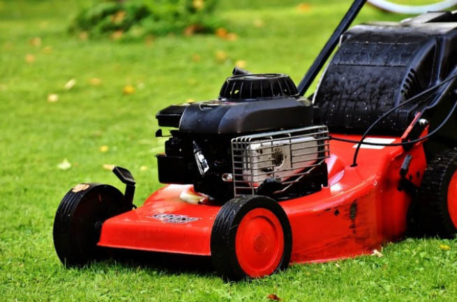 How does a fuel pump work on a lawn mower