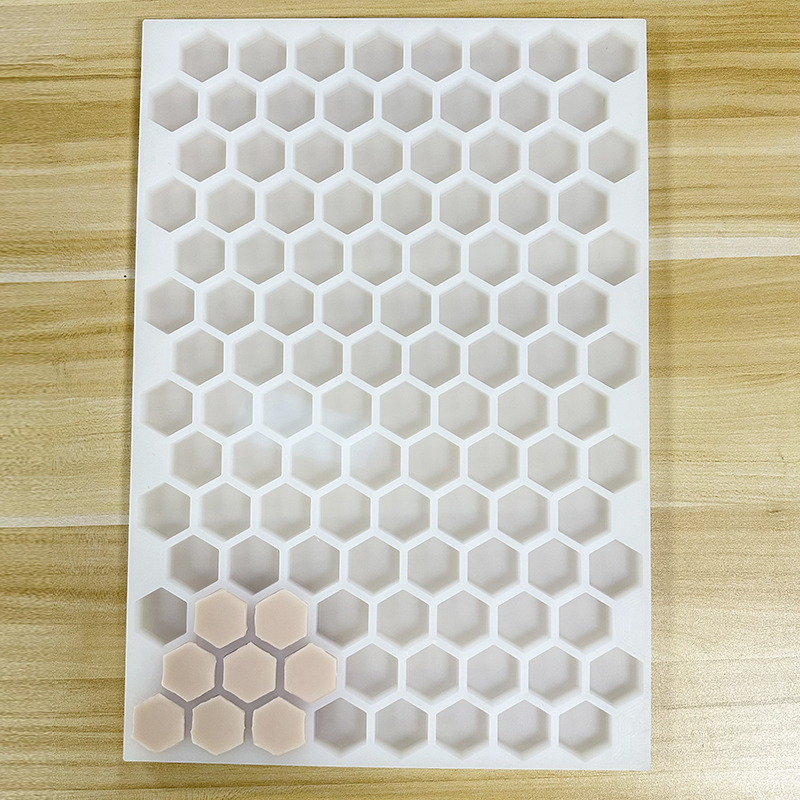 Your trusted source for premium silicone gummy bear molds and custom baking molds. Our food-grade, durable silicone molds are perfect for homemade candies, desserts, and personalized baking projects, designed for both home bakers and commercial use.