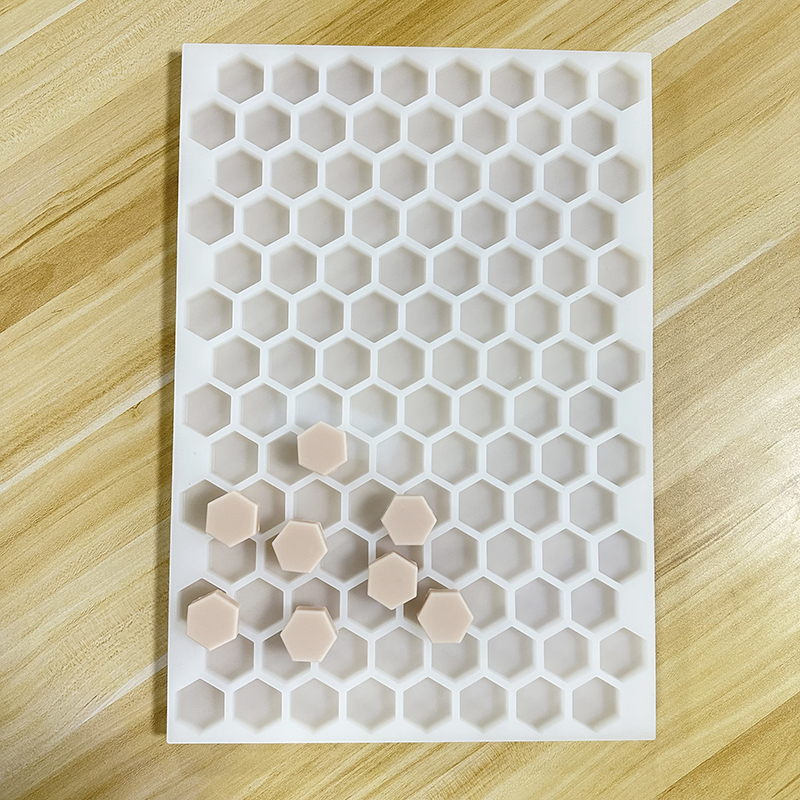 Your trusted source for premium silicone gummy bear molds and custom baking molds. Our food-grade, durable silicone molds are perfect for homemade candies, desserts, and personalized baking projects, designed for both home bakers and commercial use.