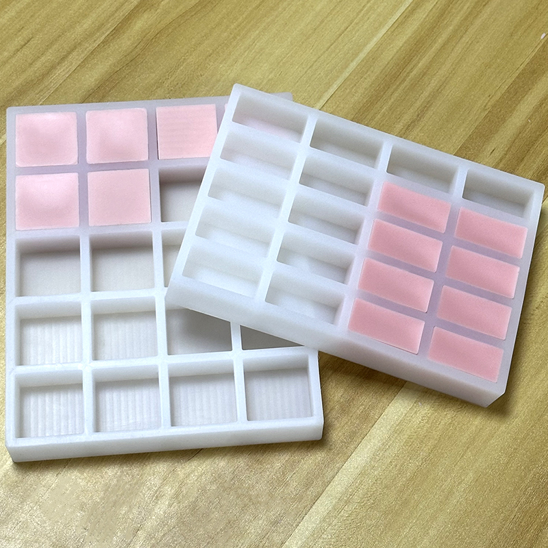 Looking for top-notch lollipop molds or silicone molds? Choose Renshan Silicone Molds! Our food-safe silicone products are flexible, easy to clean, and reusable—great for crafting lollipops, chocolates, or candies.