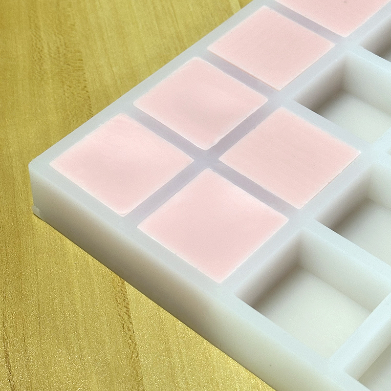 Looking for top-notch lollipop molds or silicone molds? Choose Renshan Silicone Molds! Our food-safe silicone products are flexible, easy to clean, and reusable—great for crafting lollipops, chocolates, or candies.
