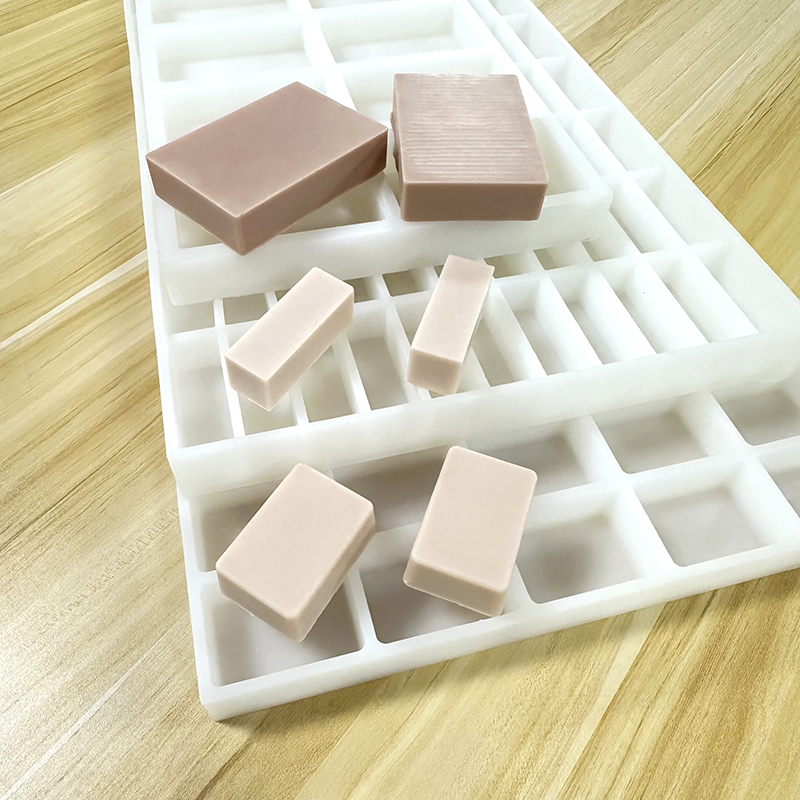 Renshan Silicone Molds – Supply high-quality gummy mold trays and round silicon molds. Our food-grade silicone products are durable, flexible, and easy to release, ensuring perfect homemade gummies and evenly shaped round treats every time.
