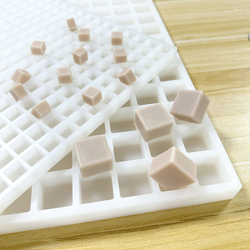 Renshan Silicone Molds specializes in silicone food molds and silicon moulds for sweets. Our molds feature an easy-release design, ensuring flawless results for candies, fudge, and more. Made of durable food-safe silicone.
