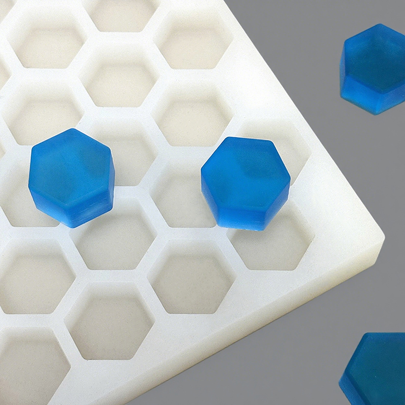 Ren Shan Silicone Molds: Customized candy molds made from food-grade silicone—tailor shapes (logos, names) for your needs. Non-stick, durable, food-safe, easy to use. Ideal for home bakers, candy shops.
