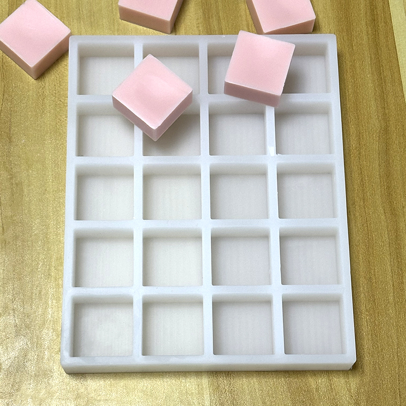 Looking for top-notch lollipop molds or silicone molds? Choose Renshan Silicone Molds! Our food-safe silicone products are flexible, easy to clean, and reusable—great for crafting lollipops, chocolates, or candies.