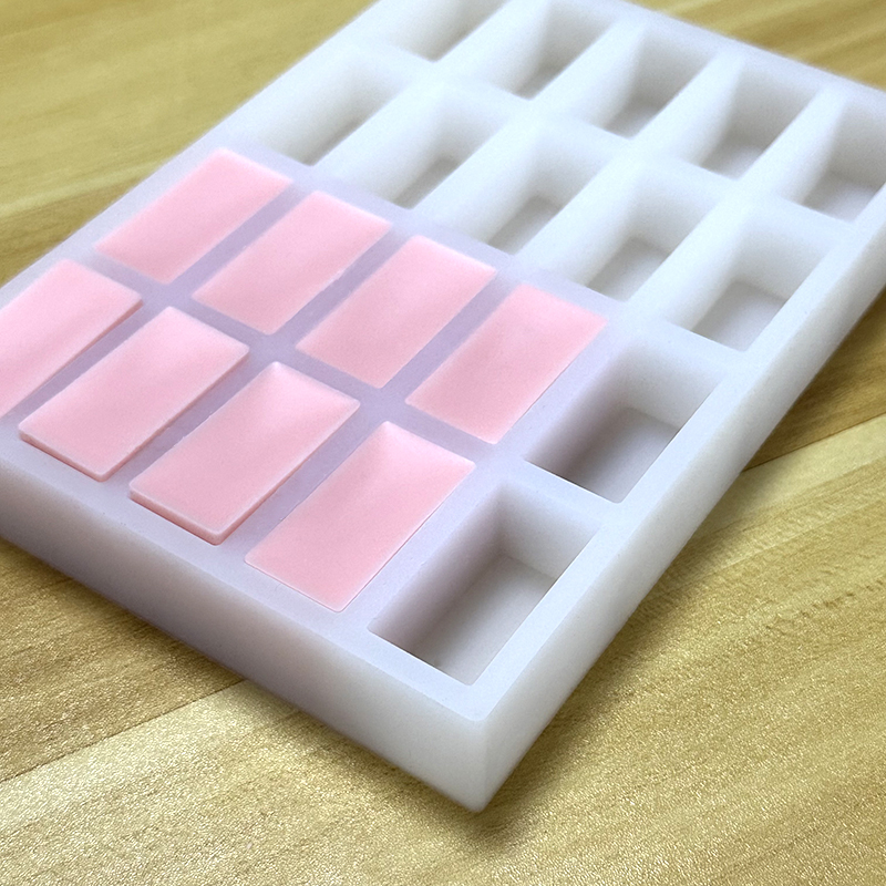 Need heart-shaped candy molds or multi-use cooking molds? Renshan Silicone Molds has you covered! Our food-safe silicone molds are heat-resistant, easy to clean, and reusable. Perfect for heart candies, chocolates, or creative dishes.