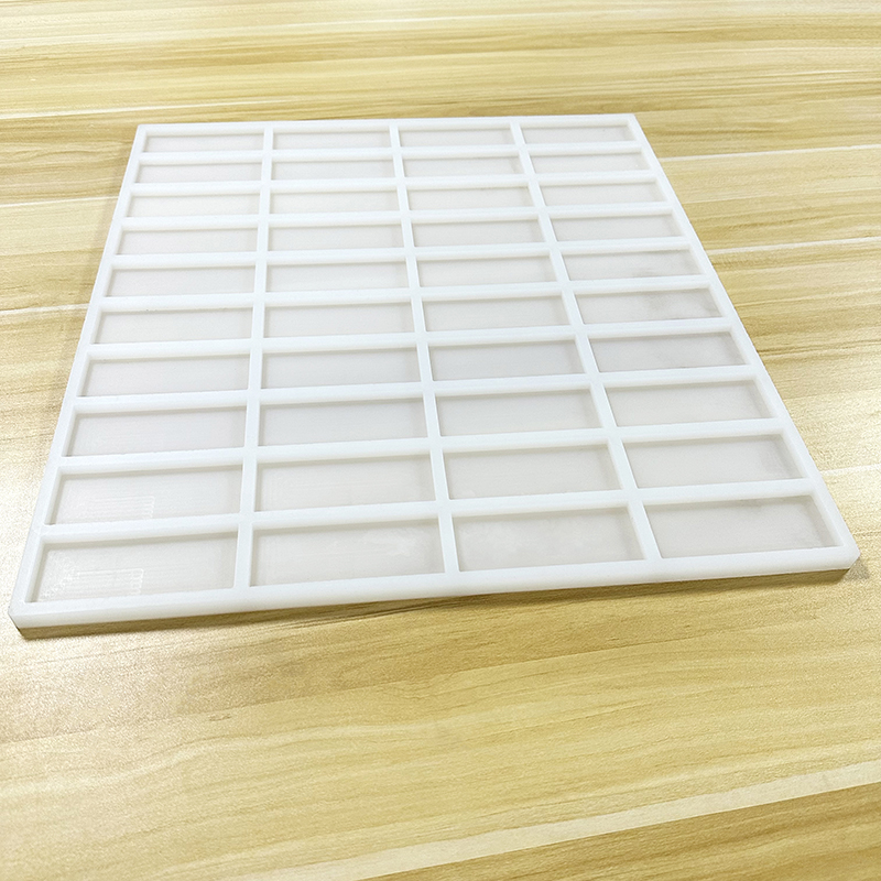 Renshan Silicone Molds – Offer premium gummy bear making kits and compatible chocolate for candy molds. Our gummy bear kits include easy-to-use silicone molds + essential tools for homemade gummy treats.