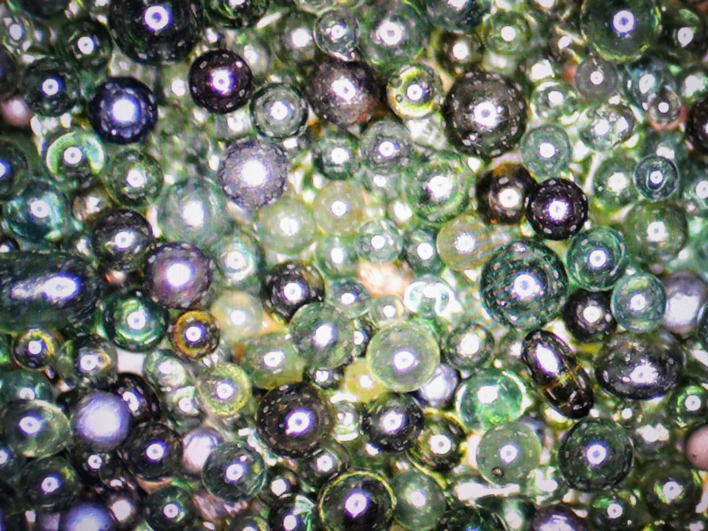 Special sand for aluminum casting under the microscope