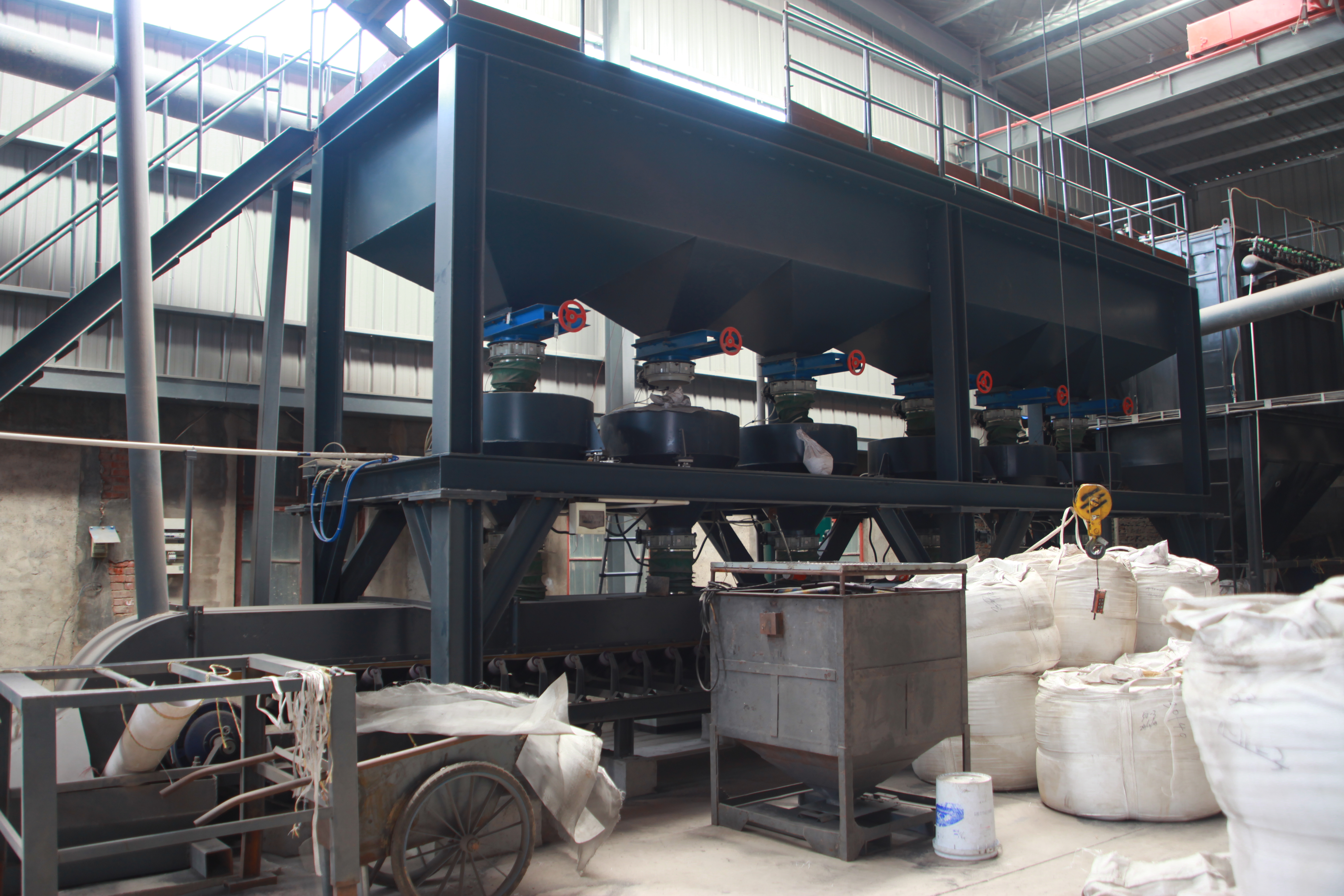 Fused ceramic sand from Chinese manufacturers - Machines for screening fused ceramic sand