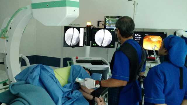 the clinical applications of the c arm fluoroscopy machine.
