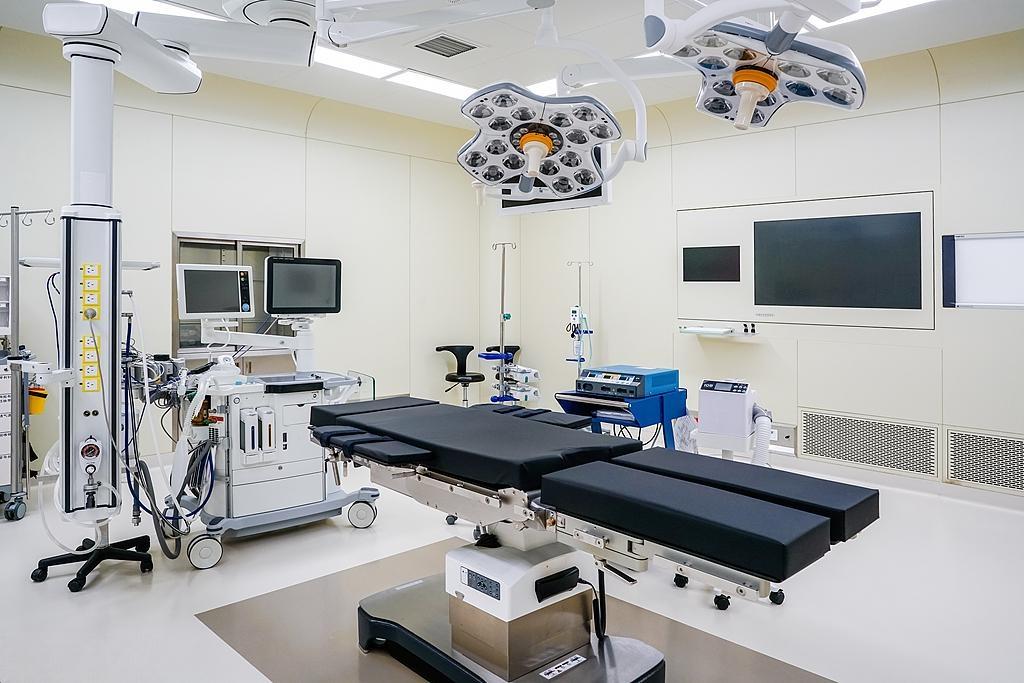 the dr machine is suitable for operating room.