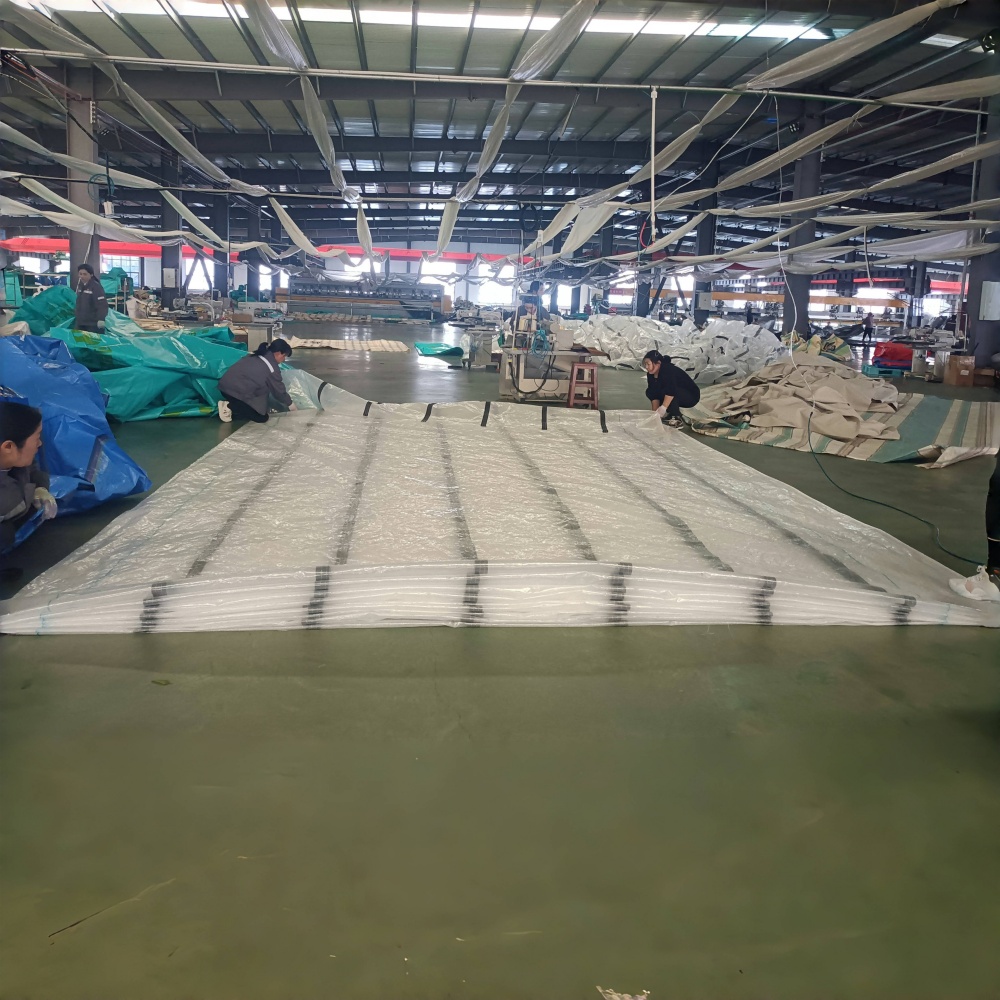 Reinforced Greenhouse Plastic – Black-Edge Woven Film for Automated Greenhouse Equipment
