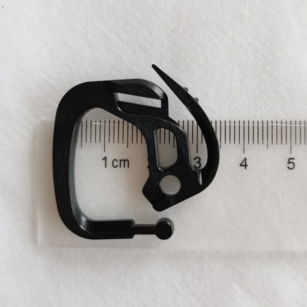 Shade cloth fabric clips – Close-Up Detail of Shade Net Hook