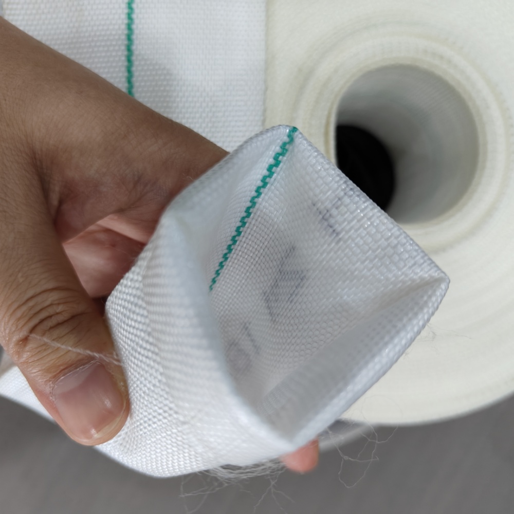 Drip irrigation line – White Color Braided Texture Detail
