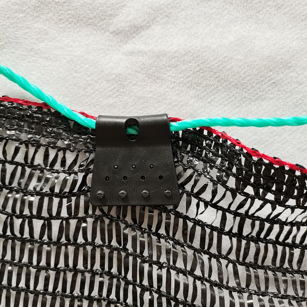 Shade cloth fabric clips – Square Clip in Use Scenario