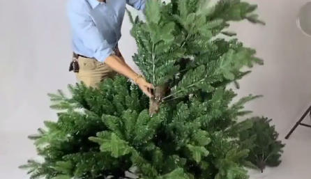 Step by step guide on assembling artificial Christmas trees Includes preparation steps section connection tips branch fluffing methods and storage advice for durability Helpful for anyone looking to set up artificial Christmas trees easily.
