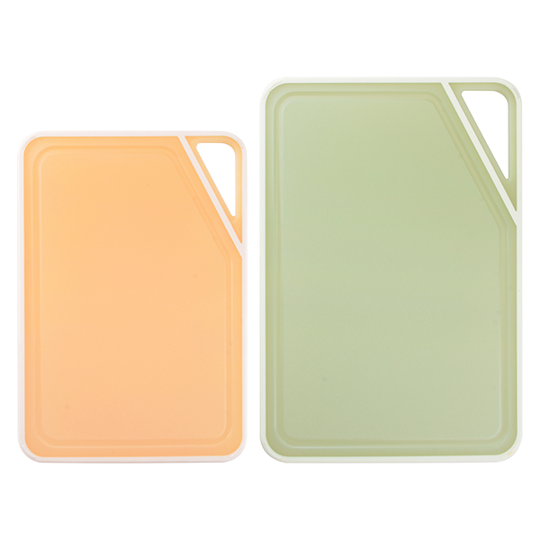 non slip cutting board for safe kitchen use